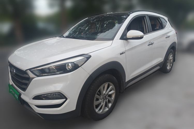 Used Hyundai Tucson 2018 1.6T Dual-Clutch Two-Wheel Drive 15th Anniversary Special Edition Guazi used car, China used car export, Used car for sale, Used  cars, Cheapest cars for sale