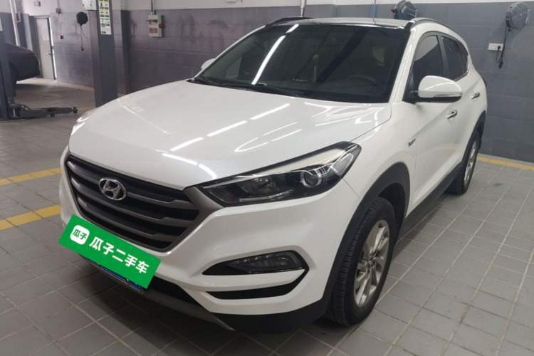 Used Hyundai Tucson 2018 1.6T Dual-Clutch Two-Wheel Drive 15th Anniversary Special Edition Guazi used car, China used car export, Used car for sale, Used  cars, Cheapest cars for sale