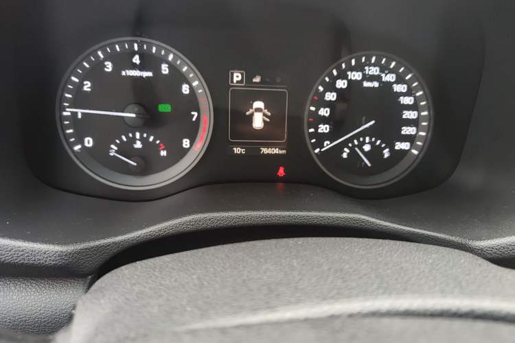 Used Hyundai Tucson 2018 1.6T Dual-Clutch Two-Wheel Drive 15th Anniversary Special Edition Odometer Close Up