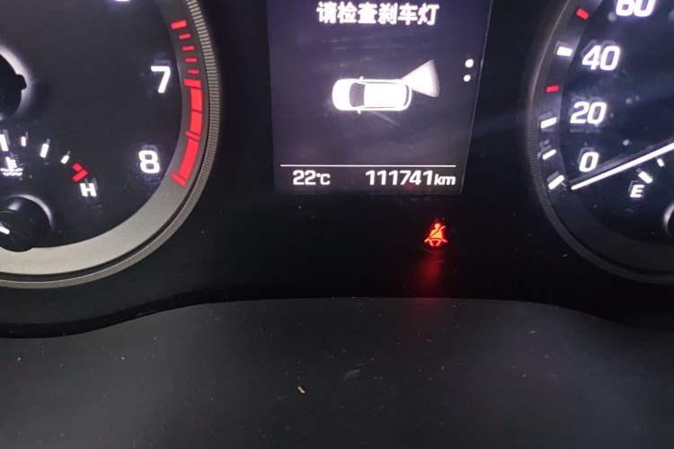 Used Hyundai Tucson 2018 1.6T Dual-Clutch Two-Wheel Drive 15th Anniversary Special Edition Odometer Close Up