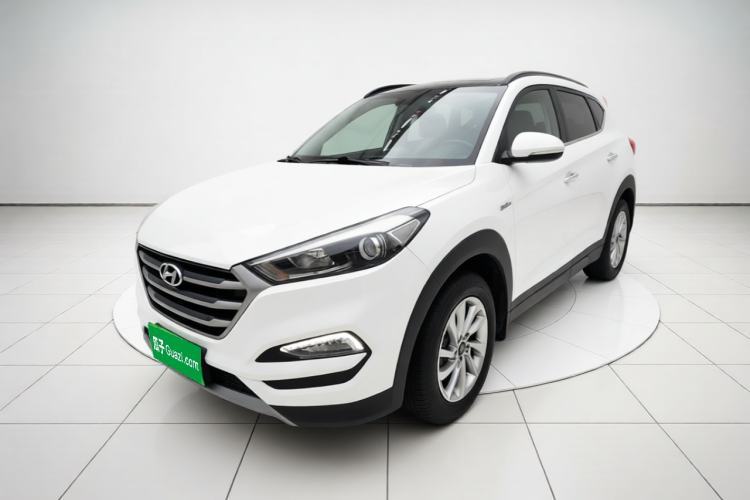 Used Hyundai Tucson 2018 1.6T Dual-Clutch Two-Wheel Drive 15th Anniversary Special Edition Guazi used car, China used car export, Used car for sale, Used cars, Cheapest cars for sale
