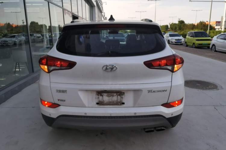 Used Hyundai Tucson 2018 1.6T Dual-Clutch Two-Wheel Drive 15th Anniversary Special Edition Rear