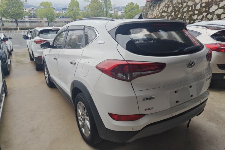 Used Hyundai Tucson 2018 1.6T Dual-Clutch Two-Wheel Drive 15th Anniversary Special Edition Rear Left 45 Deg