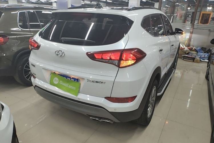 Used Hyundai Tucson 2018 1.6T Dual-Clutch Two-Wheel Drive 15th Anniversary Special Edition Rear Right 45 Deg