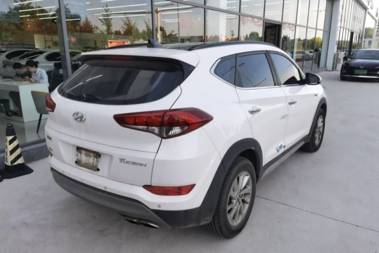 Used Hyundai Tucson 2018 1.6T Dual-Clutch Two-Wheel Drive 15th Anniversary Special Edition Rear Right 45 Deg
