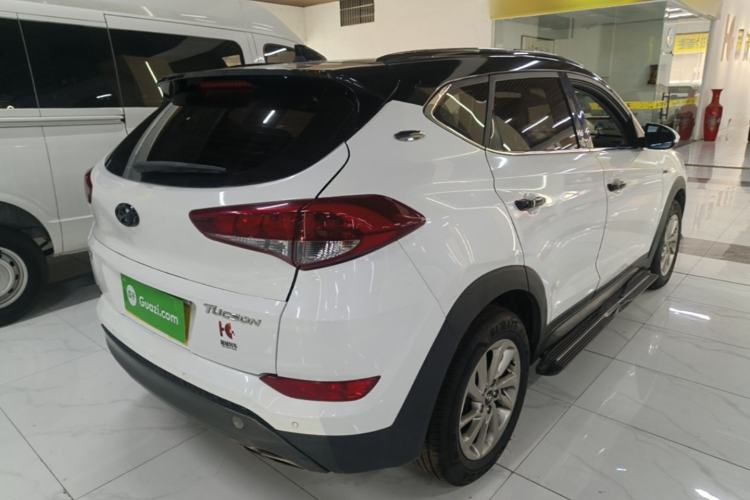 Used Hyundai Tucson 2018 1.6T Dual-Clutch Two-Wheel Drive 15th Anniversary Special Edition Rear Right 45 Deg