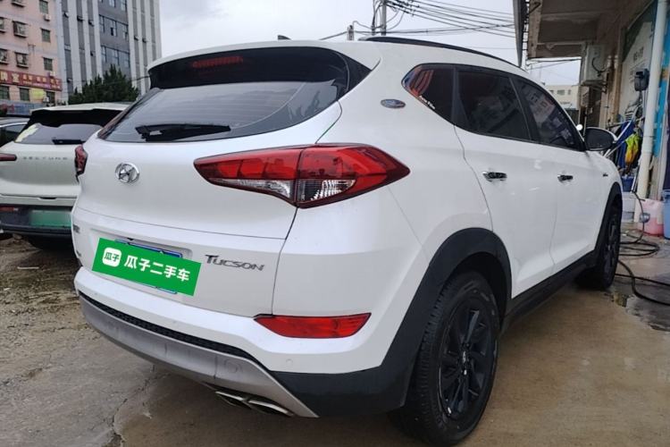Used Hyundai Tucson 2018 1.6T Dual-Clutch Two-Wheel Drive 15th Anniversary Special Edition Rear Right 45 Deg