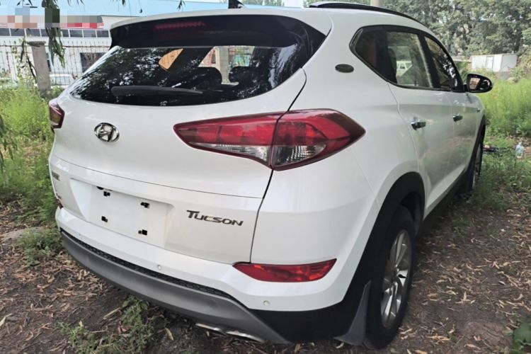 Used Hyundai Tucson 2018 1.6T Dual-Clutch Two-Wheel Drive 15th Anniversary Special Edition Rear Right 45 Deg