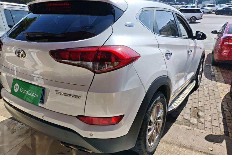 Used Hyundai Tucson 2018 1.6T Dual-Clutch Two-Wheel Drive 15th Anniversary Special Edition Rear Right 45 Deg