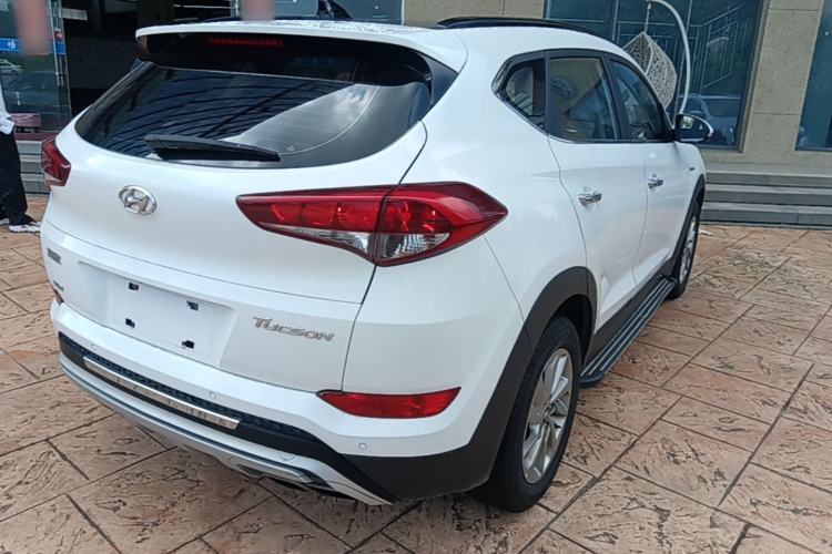 Used Hyundai Tucson 2018 1.6T Dual-Clutch Two-Wheel Drive 15th Anniversary Special Edition Rear Right 45 Deg