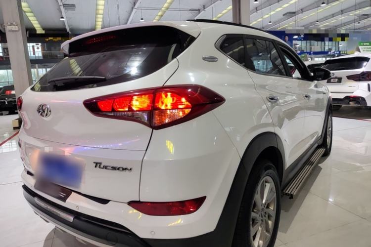 Used Hyundai Tucson 2018 1.6T Dual-Clutch Two-Wheel Drive 15th Anniversary Special Edition Rear Right 45 Deg