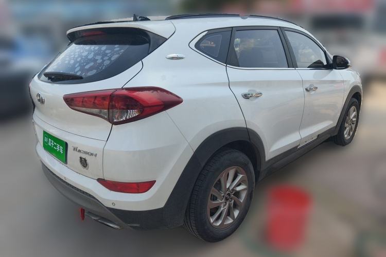 Used Hyundai Tucson 2018 1.6T Dual-Clutch Two-Wheel Drive 15th Anniversary Special Edition Rear Right 45 Deg