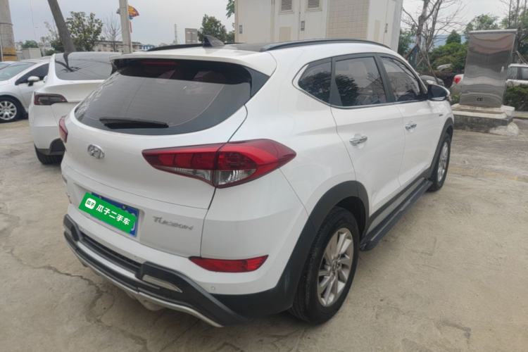 Used Hyundai Tucson 2018 1.6T Dual-Clutch Two-Wheel Drive 15th Anniversary Special Edition Rear Right 45 Deg
