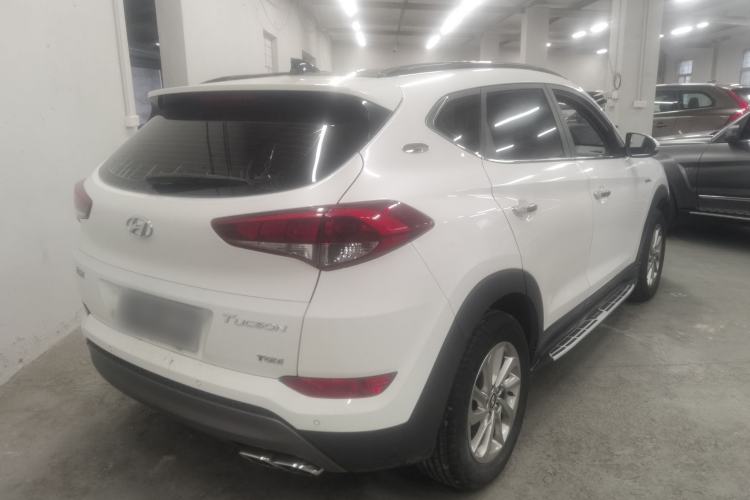 Used Hyundai Tucson 2018 1.6T Dual-Clutch Two-Wheel Drive 15th Anniversary Special Edition Rear Right 45 Deg