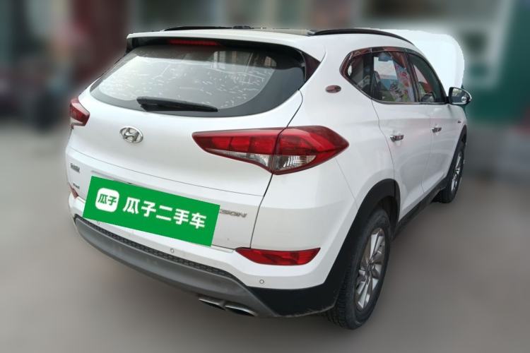 Used Hyundai Tucson 2018 1.6T Dual-Clutch Two-Wheel Drive 15th Anniversary Special Edition Rear Right 45 Deg
