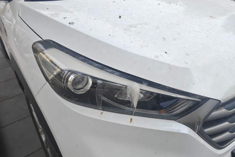 Used Hyundai Tucson 2018 1.6T Dual-Clutch Two-Wheel Drive 15th Anniversary Special Edition Right Front Headlight