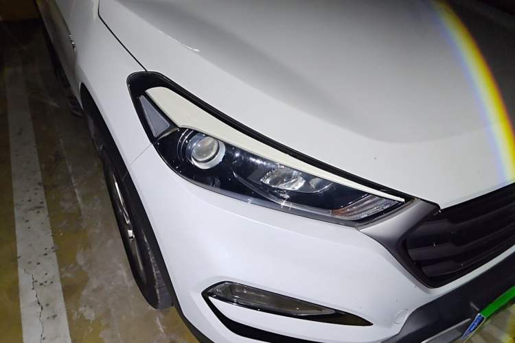 Used Hyundai Tucson 2018 1.6T Dual-Clutch Two-Wheel Drive 15th Anniversary Special Edition Right Front Headlight