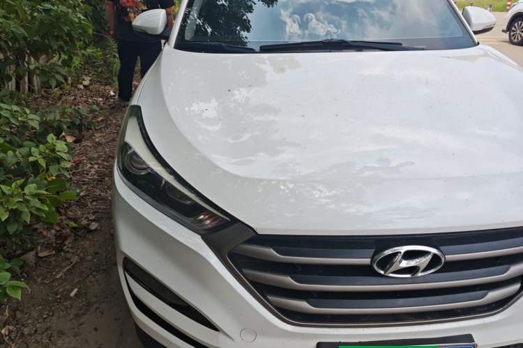 Used Hyundai Tucson 2018 1.6T Dual-Clutch Two-Wheel Drive 15th Anniversary Special Edition Right Front Headlight