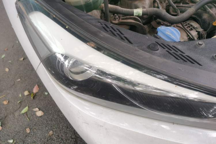 Used Hyundai Tucson 2018 1.6T Dual-Clutch Two-Wheel Drive 15th Anniversary Special Edition Right Front Headlight