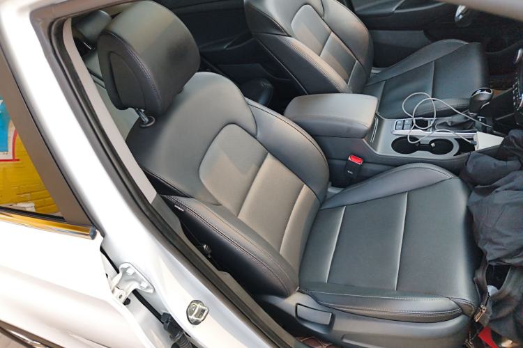 Used Hyundai Tucson 2018 1.6T Dual-Clutch Two-Wheel Drive 15th Anniversary Special Edition Right Front Seat