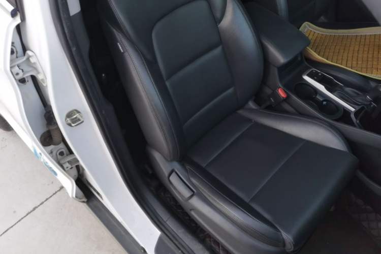 Used Hyundai Tucson 2018 1.6T Dual-Clutch Two-Wheel Drive 15th Anniversary Special Edition Right Front Seat