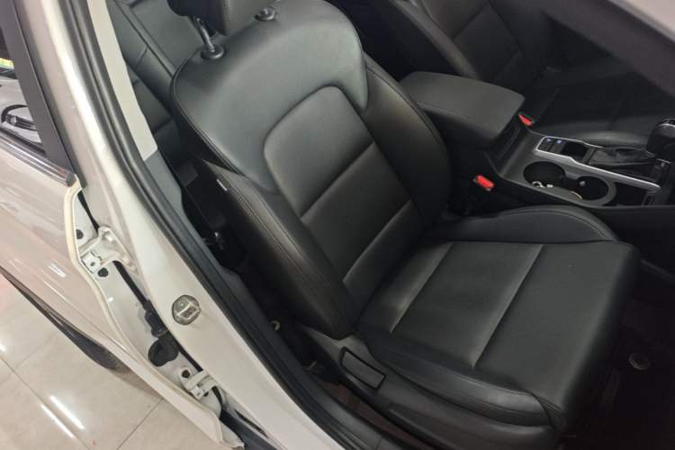 Used Hyundai Tucson 2018 1.6T Dual-Clutch Two-Wheel Drive 15th Anniversary Special Edition Right Front Seat