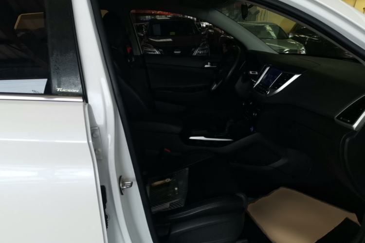Used Hyundai Tucson 2018 1.6T Dual-Clutch Two-Wheel Drive 15th Anniversary Special Edition Right Front Seat
