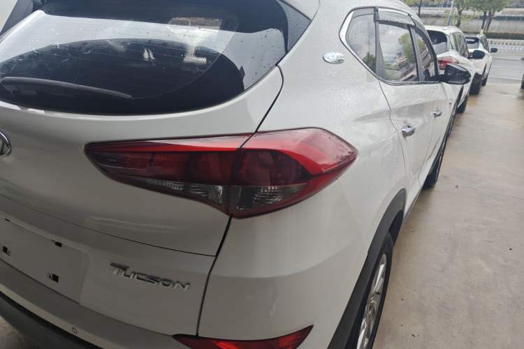 Used Hyundai Tucson 2018 1.6T Dual-Clutch Two-Wheel Drive 15th Anniversary Special Edition Right Rear Taillight