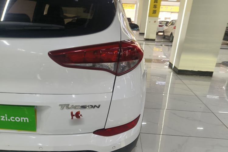 Used Hyundai Tucson 2018 1.6T Dual-Clutch Two-Wheel Drive 15th Anniversary Special Edition Right Rear Taillight