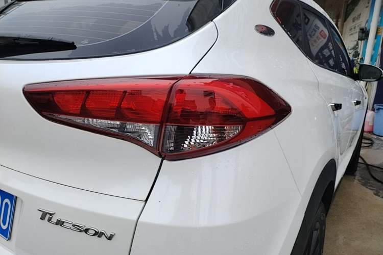 Used Hyundai Tucson 2018 1.6T Dual-Clutch Two-Wheel Drive 15th Anniversary Special Edition Right Rear Taillight