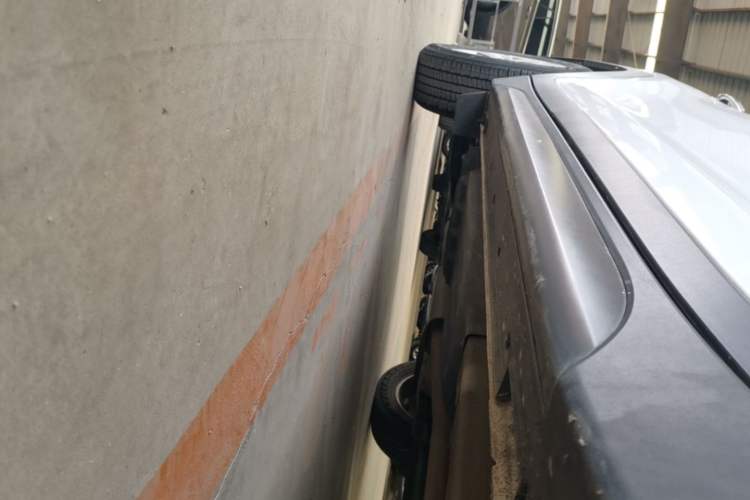 Used Hyundai Tucson 2018 1.6T Dual-Clutch Two-Wheel Drive 15th Anniversary Special Edition Right Side Sill