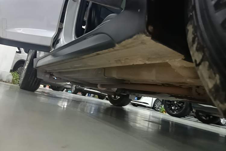 Used Hyundai Tucson 2018 1.6T Dual-Clutch Two-Wheel Drive 15th Anniversary Special Edition Right Side Sill
