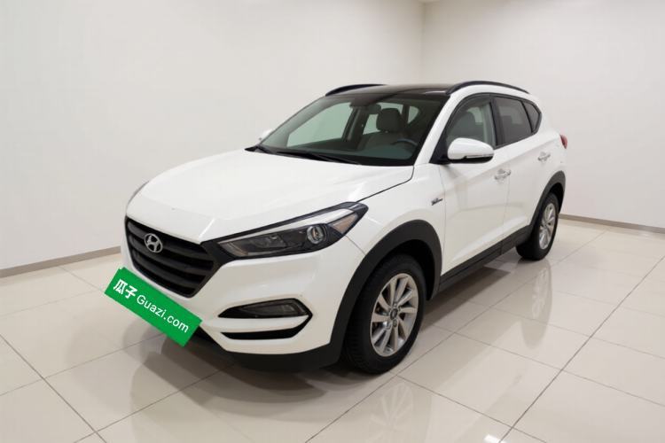 Gebrauchter Hyundai Tucson 2018 1.6T Dual-Clutch Two-Wheel Drive 15th Anniversary Special Edition Guazi used car, China used car export, Used car for sale, Used  cars, Cheapest cars for sale