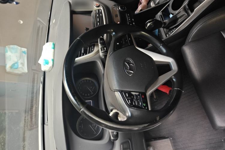 Used Hyundai Tucson 2018 1.6T Dual-Clutch Two-Wheel Drive 15th Anniversary Special Edition Steering Wheel
