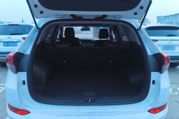 Used Hyundai Tucson 2018 1.6T Dual-Clutch Two-Wheel Drive 15th Anniversary Special Edition Trunk