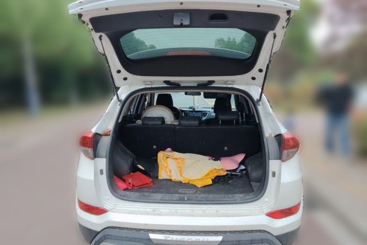 Used Hyundai Tucson 2018 1.6T Dual-Clutch Two-Wheel Drive 15th Anniversary Special Edition Trunk