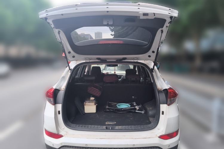 Used Hyundai Tucson 2018 1.6T Dual-Clutch Two-Wheel Drive 15th Anniversary Special Edition Trunk