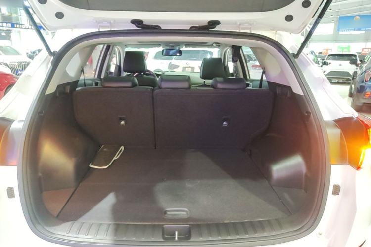 Used Hyundai Tucson 2018 1.6T Dual-Clutch Two-Wheel Drive 15th Anniversary Special Edition Trunk