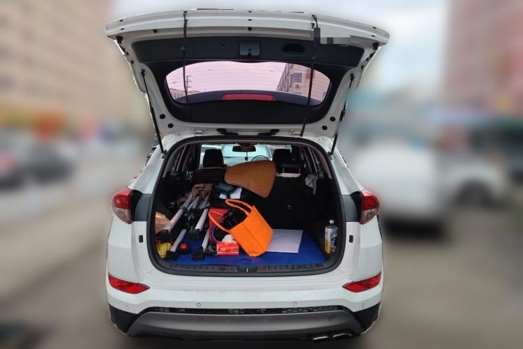 Used Hyundai Tucson 2018 1.6T Dual-Clutch Two-Wheel Drive 15th Anniversary Special Edition Trunk