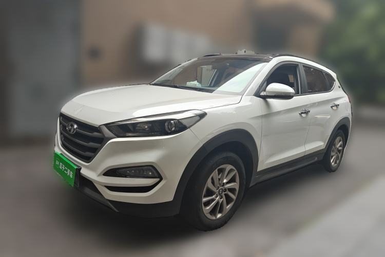 Used Hyundai Tucson 2018 1.6T Dual-Clutch Two-Wheel Drive 15th Anniversary Special Edition Guazi used car, China used car export, Used car for sale, Used  cars, Cheapest cars for sale