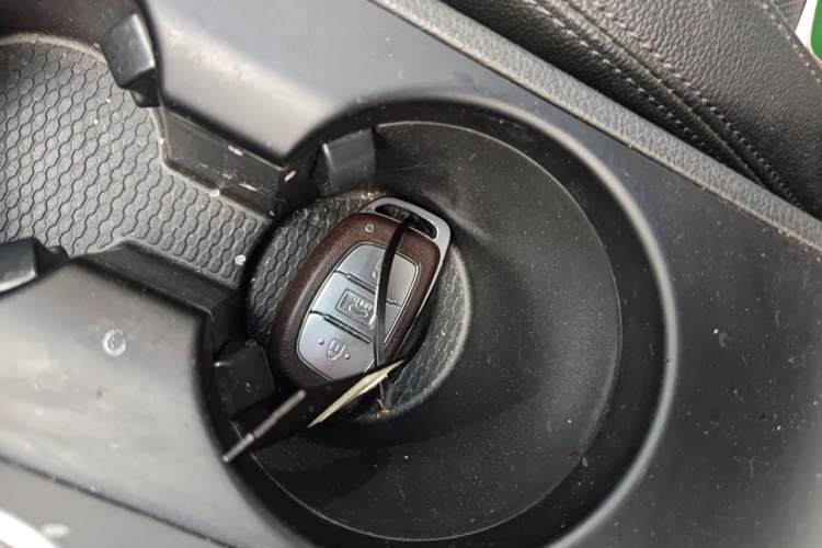 Used Hyundai Tucson 2018 1.6T Dual-Clutch Two-Wheel Drive 15th Anniversary Special Edition Vehicle Key