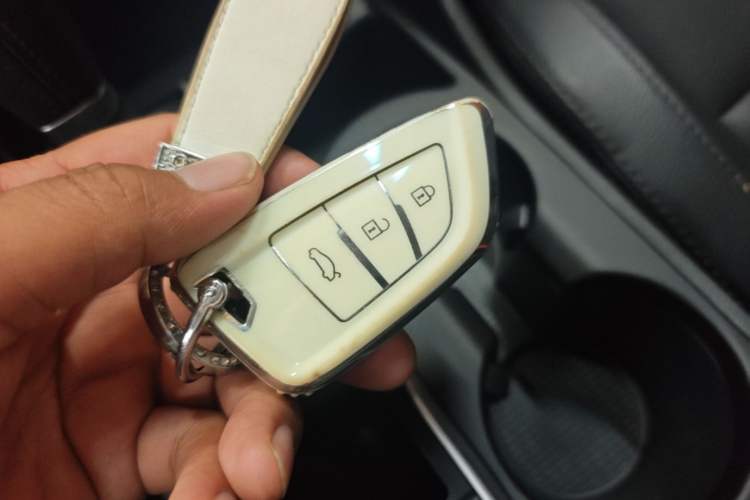 Used Hyundai Tucson 2018 1.6T Dual-Clutch Two-Wheel Drive 15th Anniversary Special Edition Vehicle Key