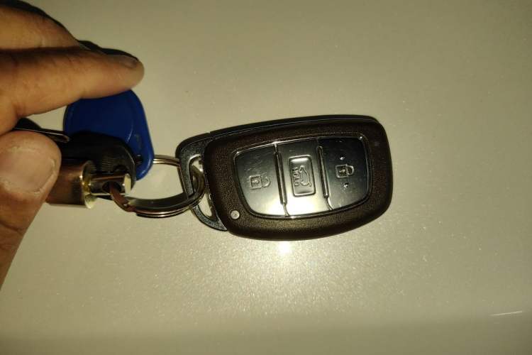 Used Hyundai Tucson 2018 1.6T Dual-Clutch Two-Wheel Drive 15th Anniversary Special Edition Vehicle Key