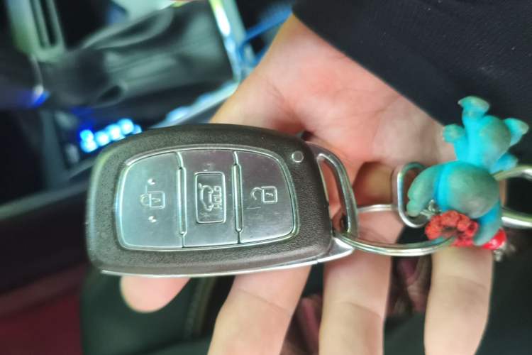 Used Hyundai Tucson 2018 1.6T Dual-Clutch Two-Wheel Drive 15th Anniversary Special Edition Vehicle Key