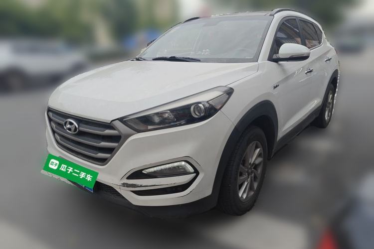 Used Hyundai Tucson 2018 1.6T Dual-Clutch Two-Wheel Drive 15th Anniversary Special Edition Guazi used car, China used car export, Used car for sale, Used cars, Cheapest cars for sale