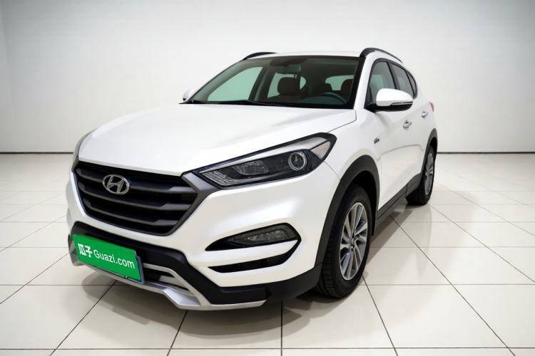 Used Hyundai Tucson 2018 1.6T Dual-Clutch Two-Wheel Drive 15th Anniversary Special Edition Guazi used car, China used car export, Used car for sale, Used  cars, Cheapest cars for sale