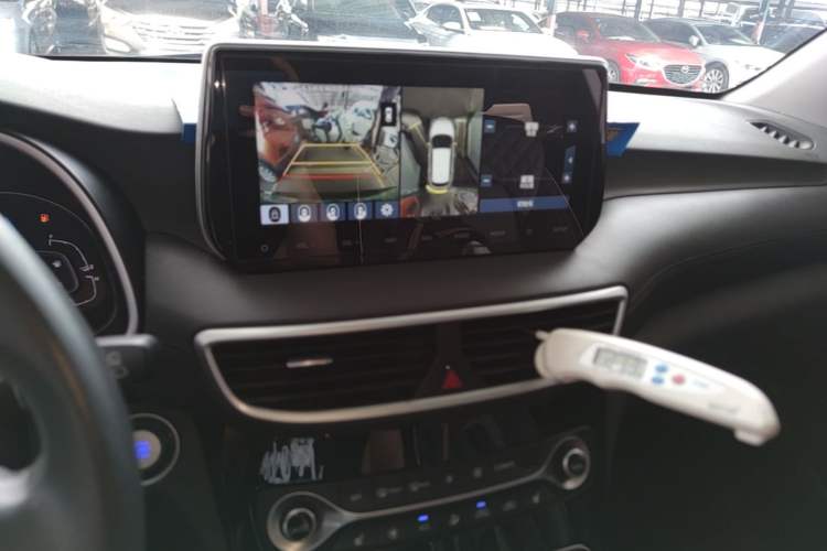 Used Hyundai Tucson 2019 280TGDi Dual-Clutch Two-Wheel Drive Smart Connect Version China VI Audio And AC Panel