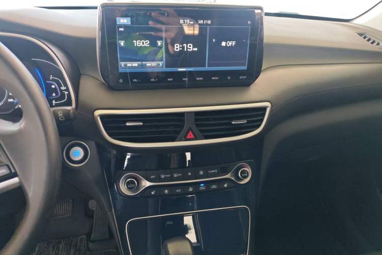 Used Hyundai Tucson 2019 280TGDi Dual-Clutch Two-Wheel Drive Smart Connect Version China VI Audio And AC Panel