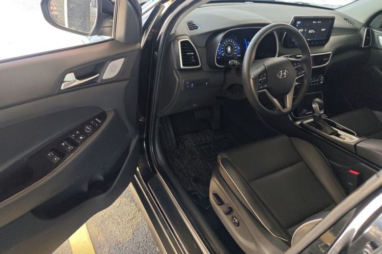 Used Hyundai Tucson 2019 280TGDi Dual-Clutch Two-Wheel Drive Smart Connect Version China VI Driver Seat