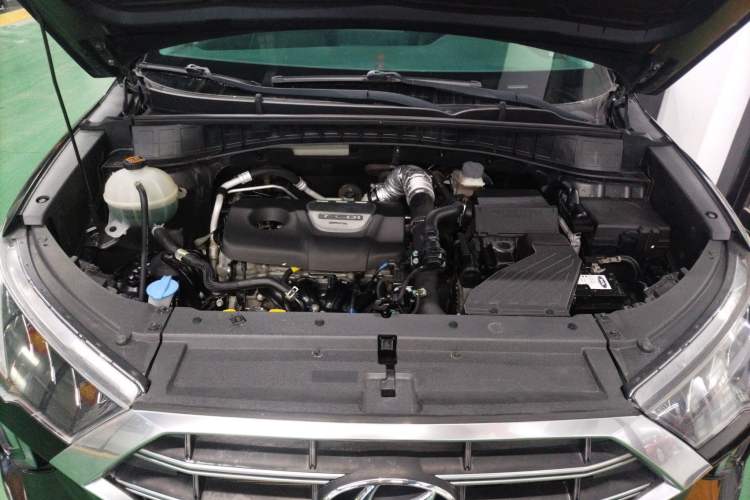 Used Hyundai Tucson 2019 280TGDi Dual-Clutch Two-Wheel Drive Fashion Edition China VI Standard Engine Bay